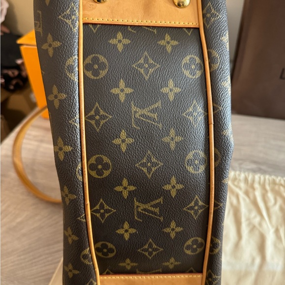 🔥LOUIS VUITTON BOETIE GM MNG, EXCELLENT CNDT, AUTHENTIC - Picture 8 of 15
